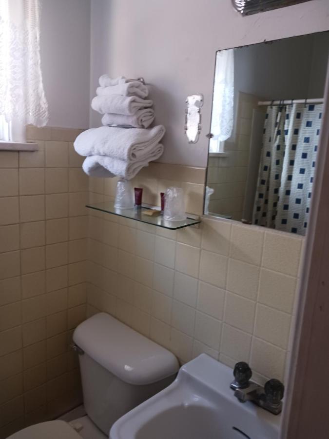 White Pine Motel 伊利 外观 照片